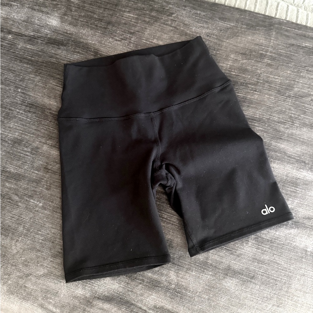 ALO Yoga black Airbrush biker shorts XS